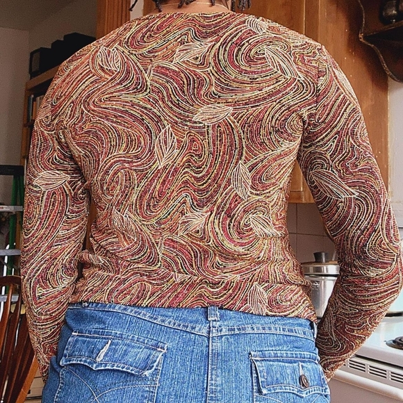 Top - Picture 2 of 2